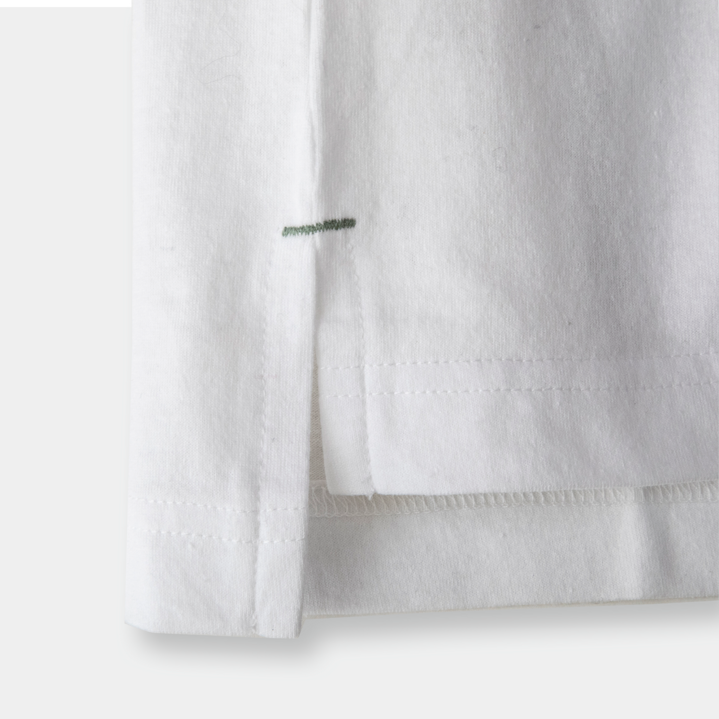 1日気ままに過ごすTシャツ WHITE
